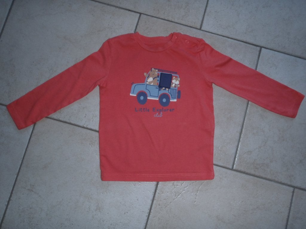 t-shirt longues manches taille 86, Kinderen en Baby's, Ophalen of Verzenden, Zo goed als nieuw, Jongetje, Overige typen