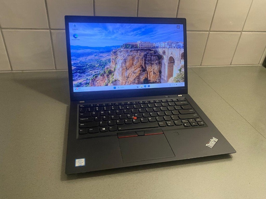 Lenovo T490S i5 8gen - 16 RAM, 256 SSD, Windows 11 PRO, Qwerty, 14 pouces, Avec écran tactile, Enlèvement