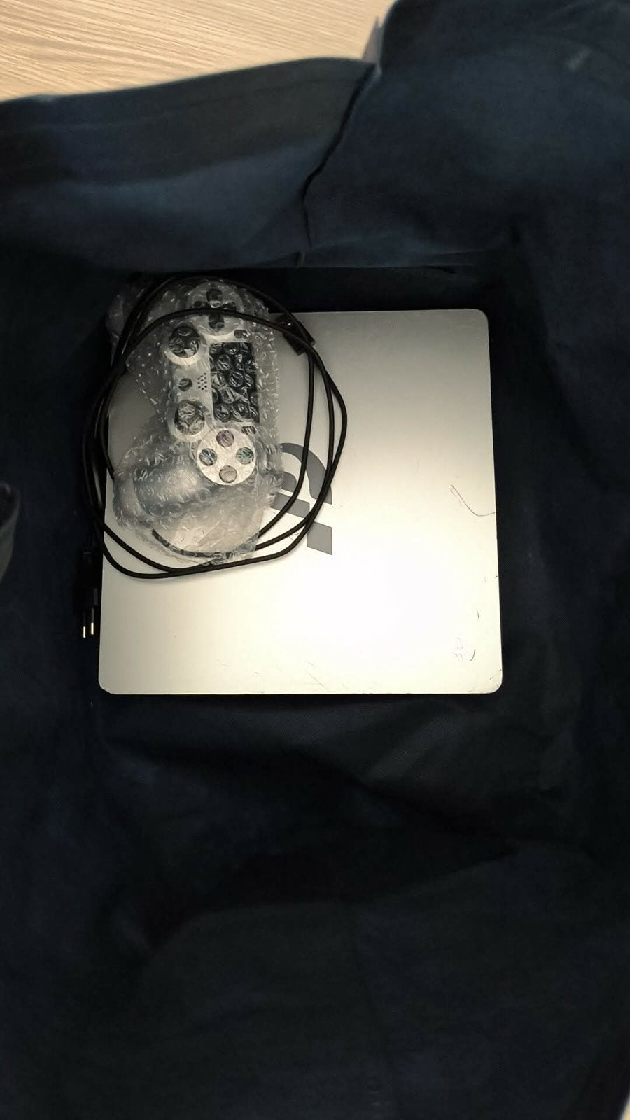 Ps4 slim edition limitee, TV, Hi-fi & Vidéo, Projecteurs vidéo, Enlèvement ou Envoi, Comme neuf