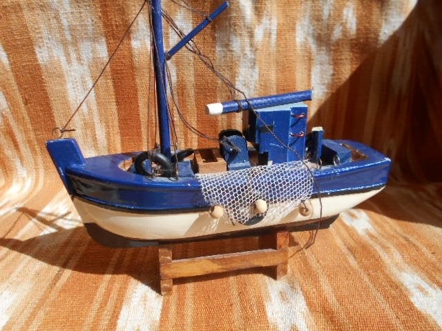visserssloepje, hout 3 €, Ophalen of Verzenden, Gebruikt, Motorboot, Schaalmodel