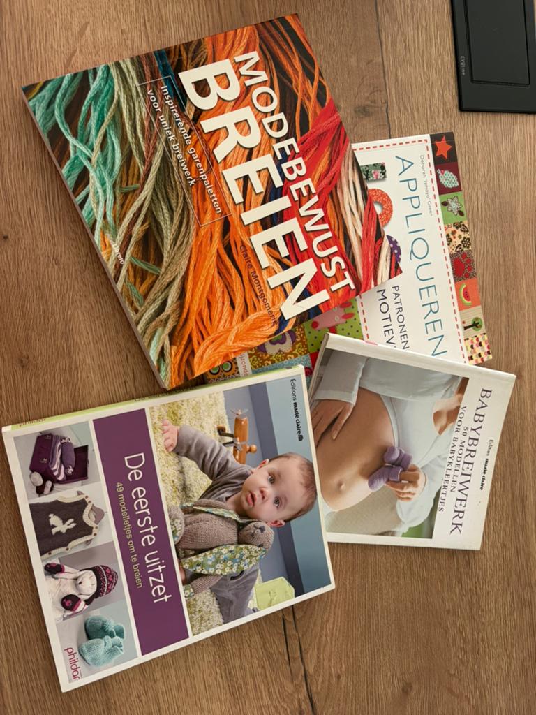 Breiboeken, Hobby en Vrije tijd, Ophalen of Verzenden, Zo goed als nieuw