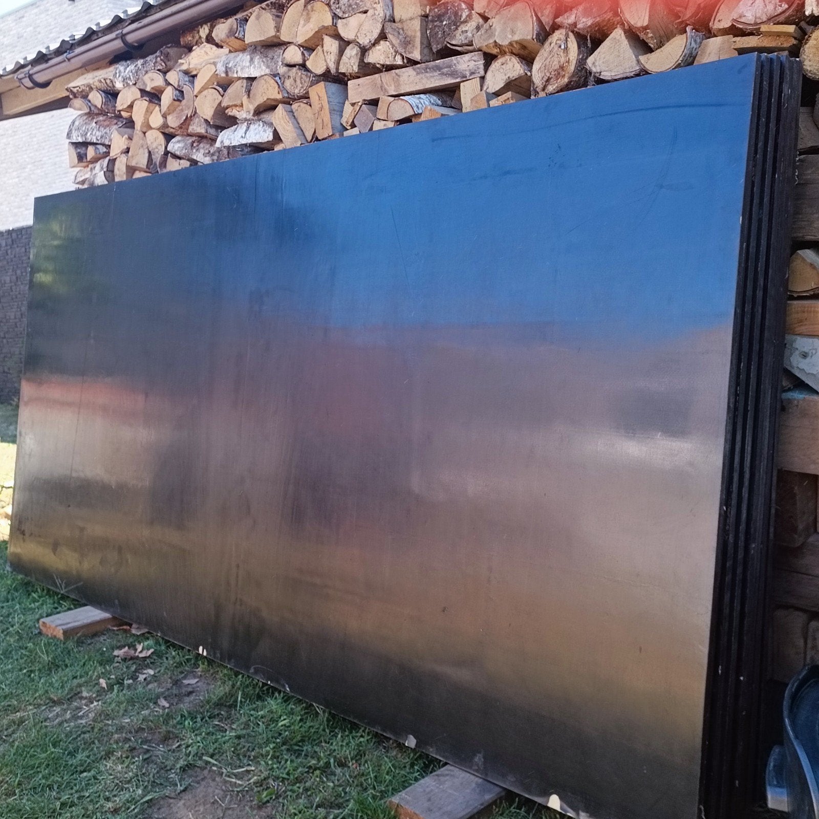 Betonplex platen 250x125cm 18mm dikte

8 nieuwe stuks beschi, Doe-het-zelf en Bouw, Ophalen, Betonplex