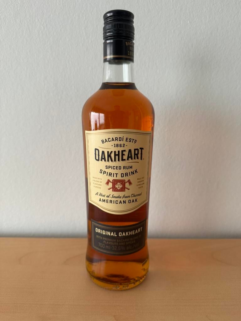 Bacardi oakheart 0,7cl, Verzamelen, Ophalen of Verzenden, Zo goed als nieuw