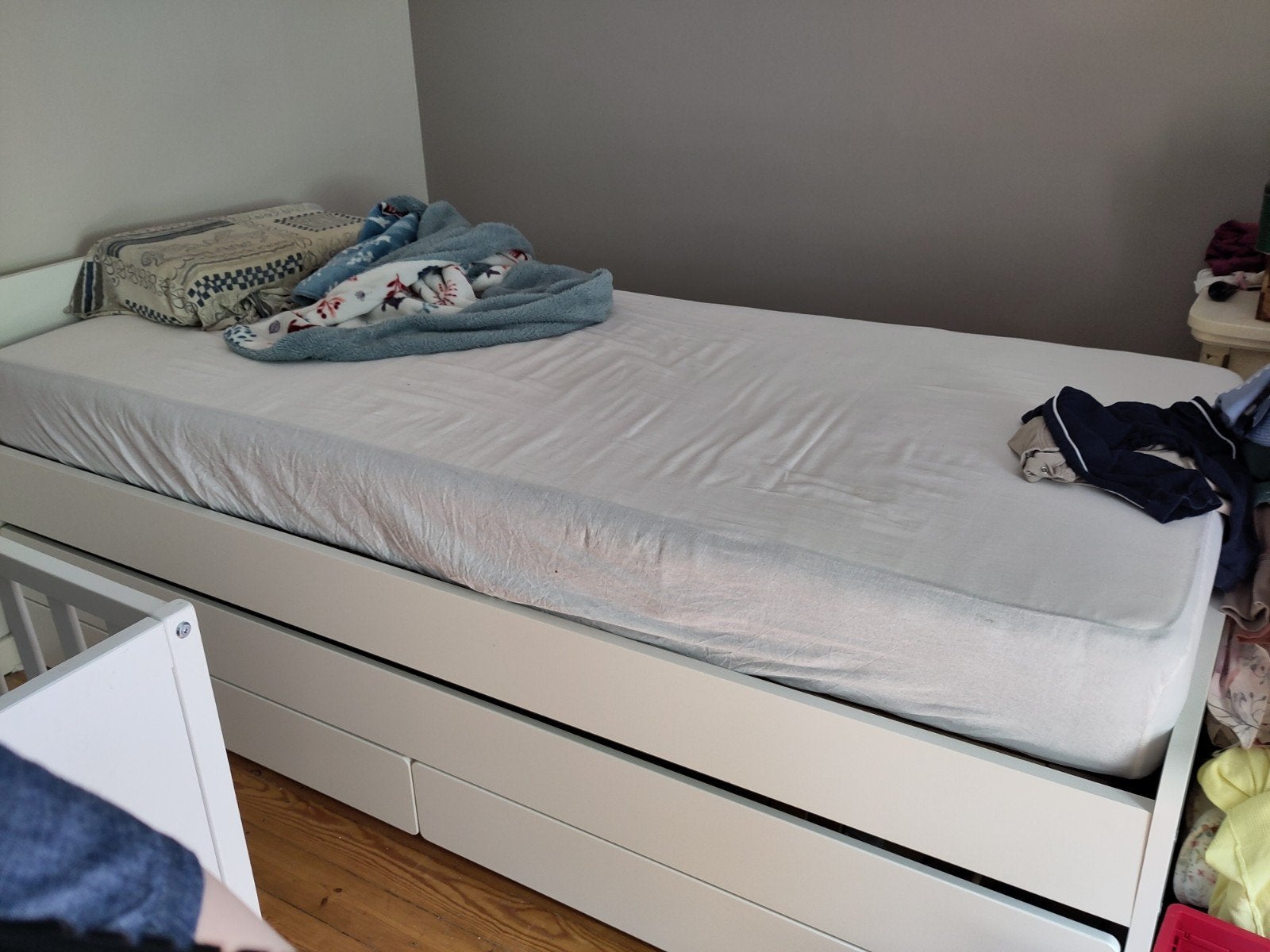 Eenpersoonsbed (omvormbaar tot tweepersoonsbed), Enlèvement
