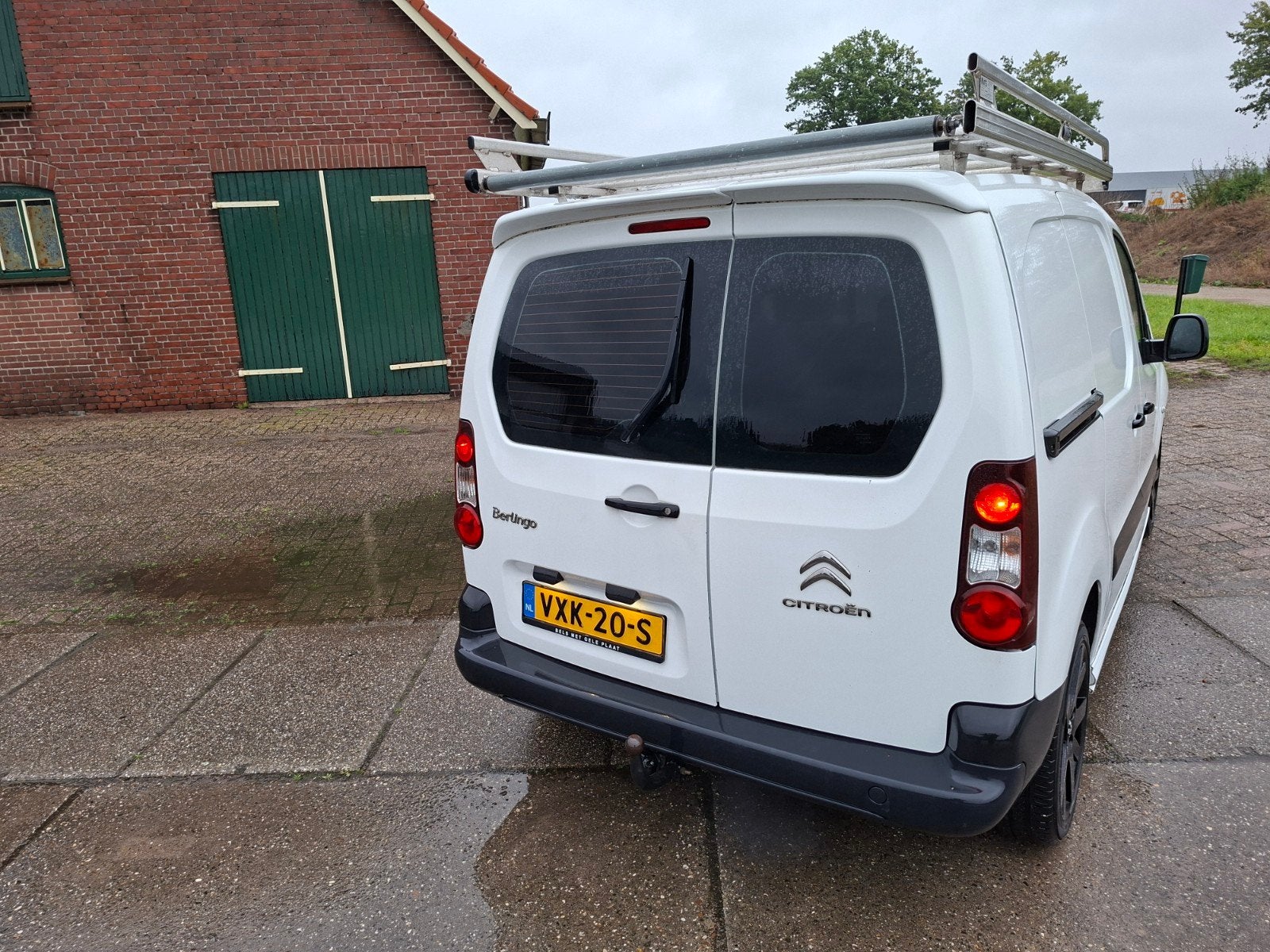citroen berlingo 1.6hdi euro 5, Auto's, Voorwielaandrijving, Euro 5, Stof, Wit