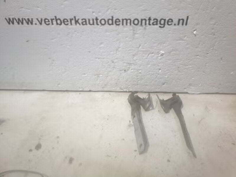 MOTORKAPSCHARNIER set Audi 80 (B4) (01-1991/12-1995), Auto-onderdelen, Gebruikt, Auto-Union-Straße 1, 85057 Ingolstadt, DE, Info@audi.de