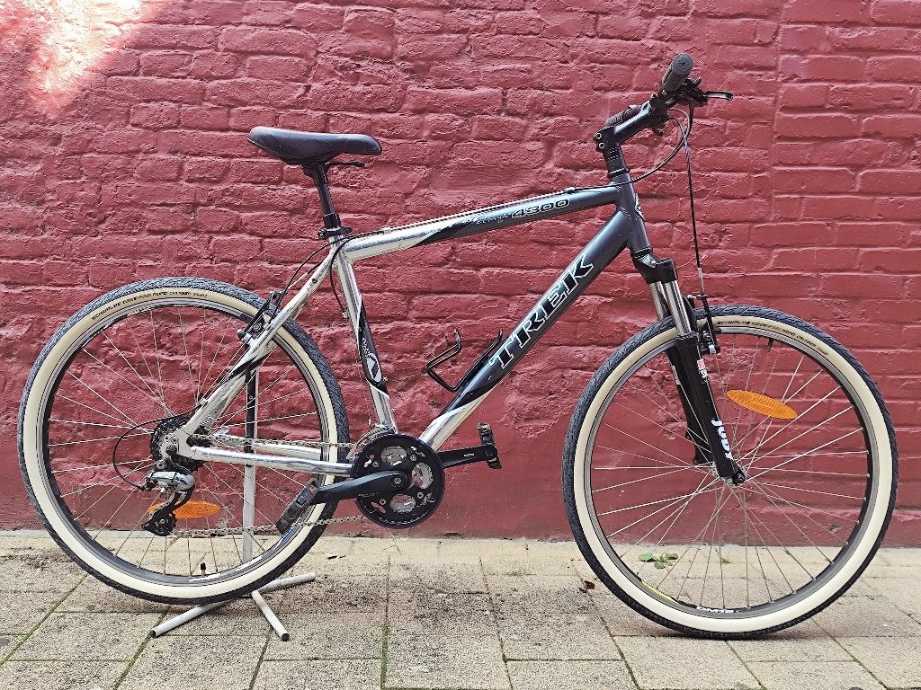 VTT Trek 4300 semi-rigide taille M/L révisé, Frein sur jante, Enlèvement, Plus de 20 vitesses, 26 pouces