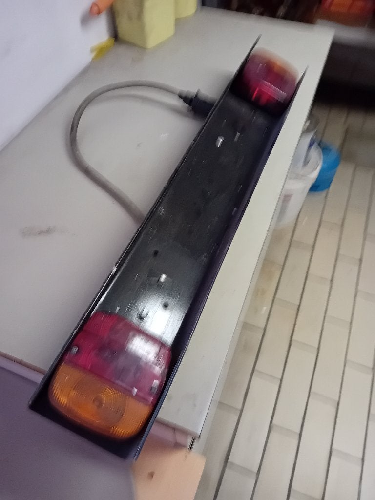 verlichting voor aanhangwagen, Enlèvement, Utilisé