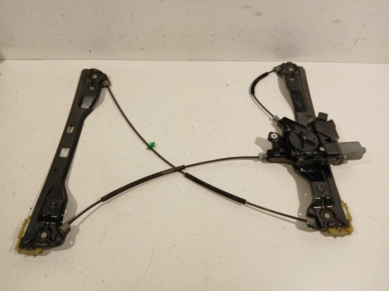 Raammechaniek elektrisch rechts voor Opel Adam, Onderdelen@venauto.nl, Van der Ven Autorecycling B.V., Gebruikt, Ettenseweg 76, 4706 PB Roosendaal, The Netherlands