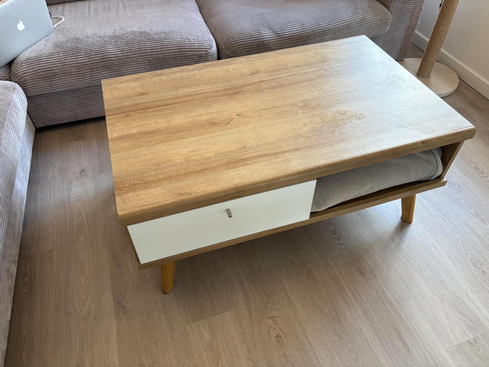 Salontafel in scandinavische stijl, Ophalen, Zo goed als nieuw, Scandinavisch