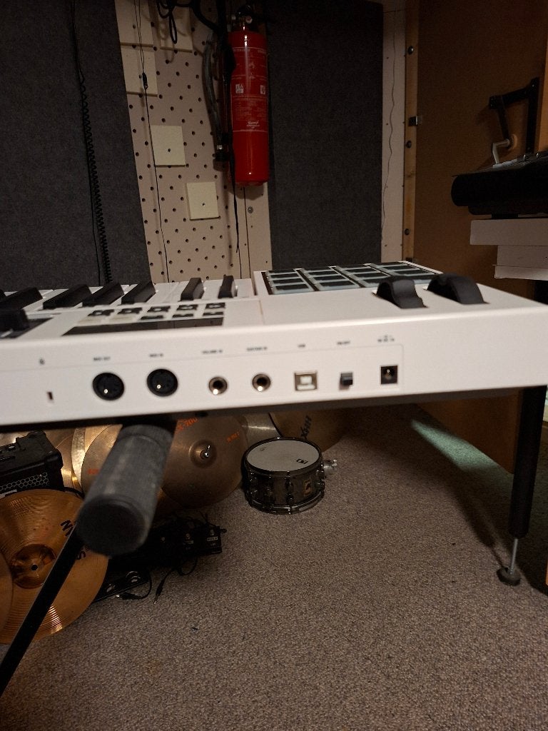 Midi controller, Ophalen, Zo goed als nieuw