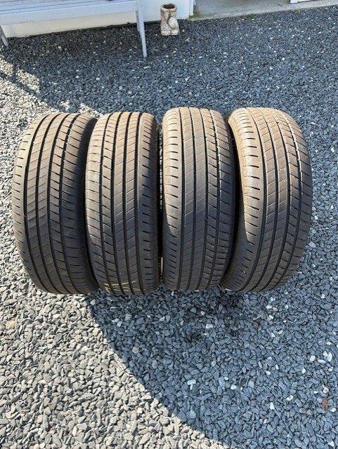 A vendre 4 pneus été Bridgestone Alenza 225/60R18 104 W, Véhicule de tourisme, Pneus été, Enlèvement, Utilisé