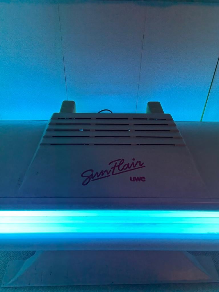 Zonnebank incl 9 extra lampen, Elektronische apparatuur, Zonnebanken en Gezichtsbruiners, Ophalen, Gebruikt, Zonnebank dubbelzijdig