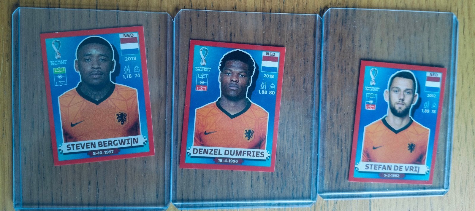 3 Panini stickers WK Qatar Nederland rode rand, Enlèvement ou Envoi, Autocollant