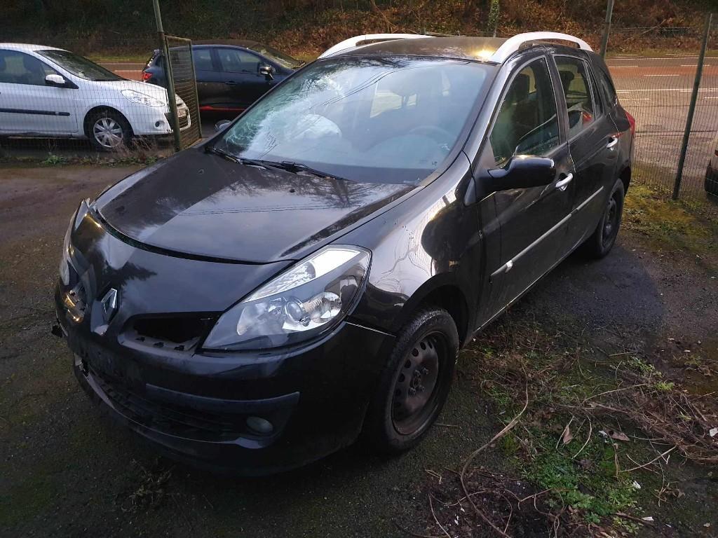 Clio 2009 toutes pièces : Capot noir : 50€, Enlèvement, Renault, Capot moteur