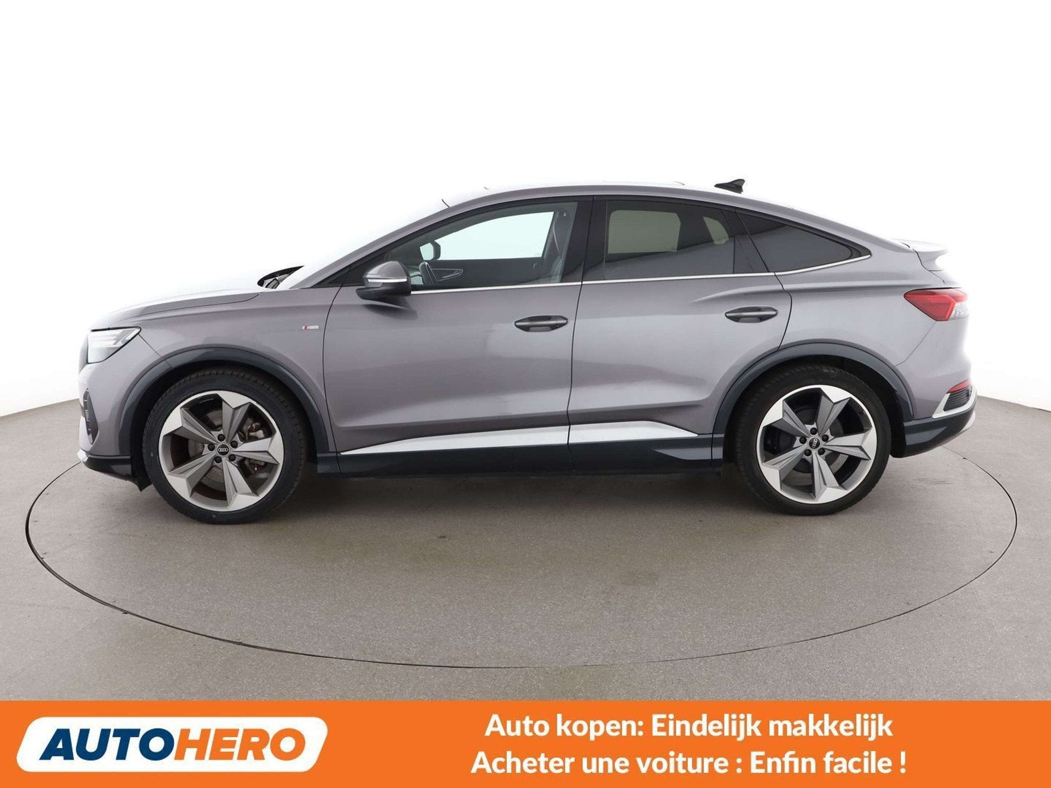 Audi Q4 e-tron 40 e-tron (année de construction 2021), Argent ou Gris, Achat, Noir, 5 places