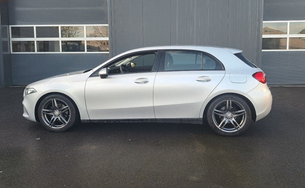 Mercedes-Benz A-Klasse 180 1 jaar garantie! (bj 2020), Auto's, Gebruikt, Euro 6, 116 pk, Bedrijf