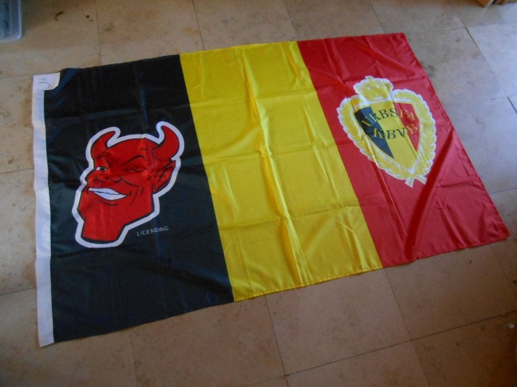 drapeau URBSFA/KBVB 150 x 100 Diables Rouges, Enlèvement ou Envoi, Neuf