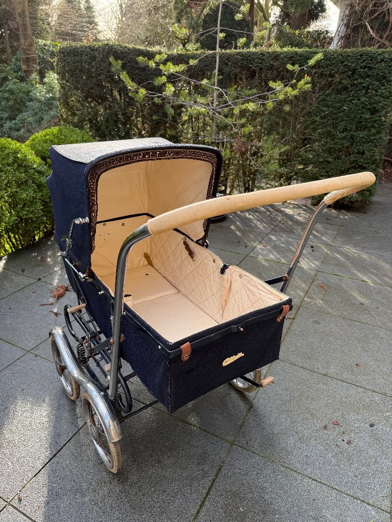 Poussette de marque de luxe anglaise bleu foncé, Enlèvement, Poussette