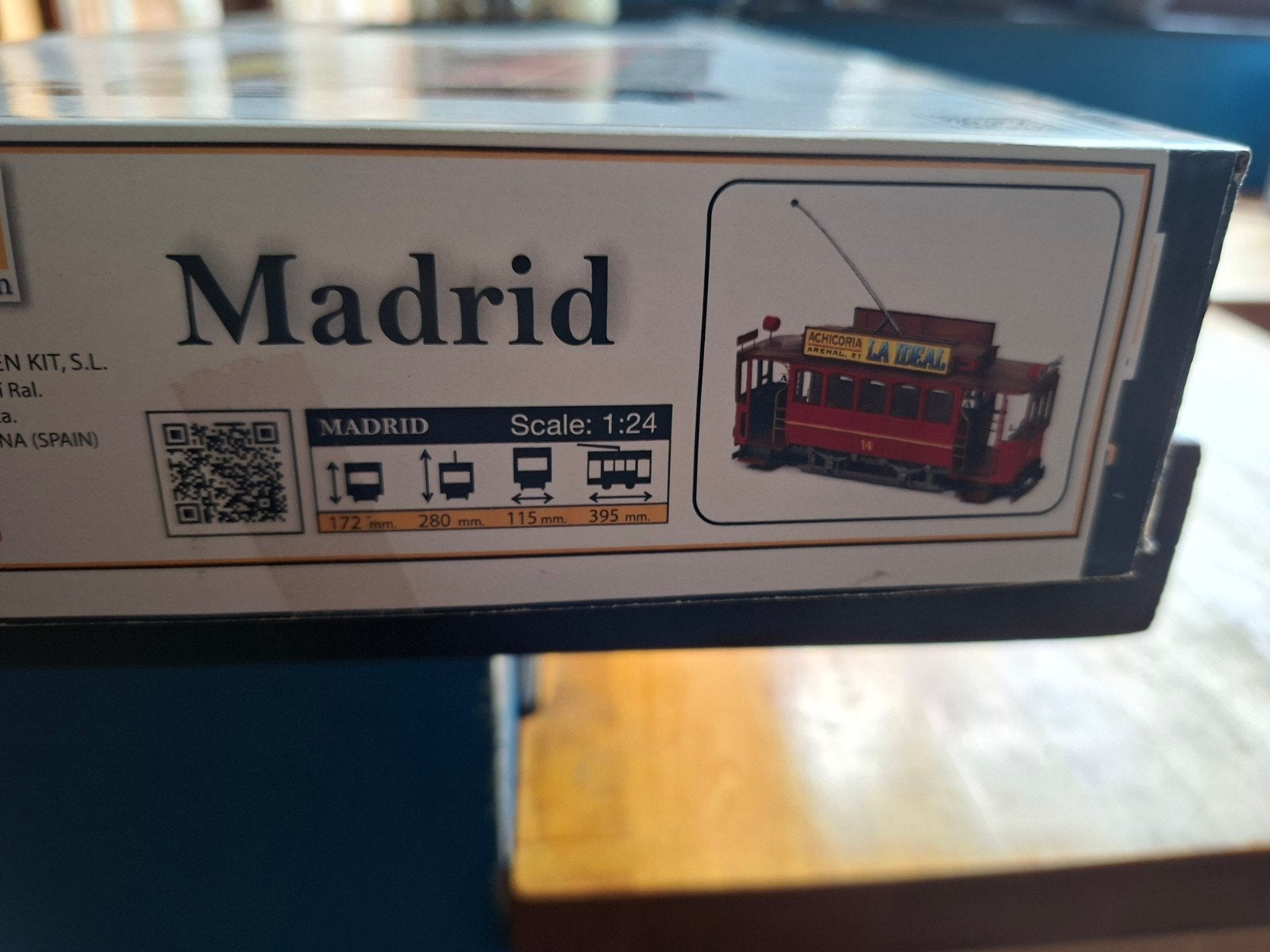 Occre tram Madrid, Hobby & Loisirs créatifs, Autres marques, Plus grand que 1:32, Comme neuf, Enlèvement