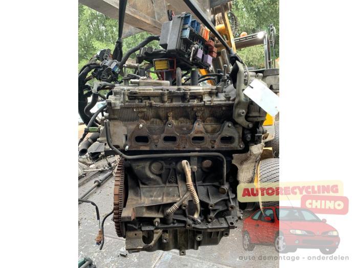 Motor van een Renault Espace, Gebruikt, -, Renault, -