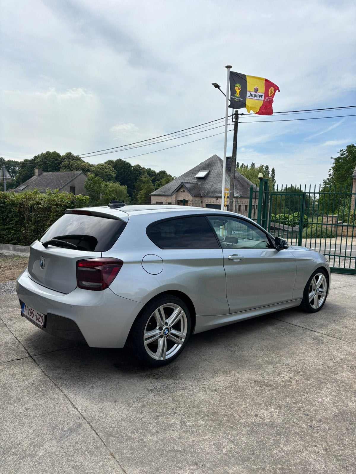 BMW 116D f21 Pack M, Auto's, BMW, Euro 5, 1 Reeks, 1995 cc, Zwart