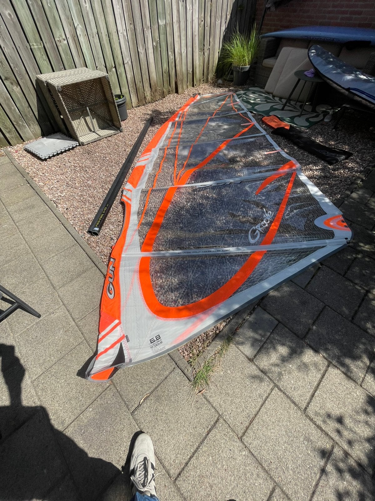 Gun Sails Groove 6.8 windsurfzeil met mast, Watersport en Boten, Ophalen, Zo goed als nieuw, Foil, Met mast