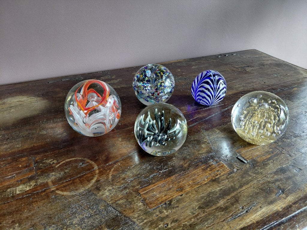 Collectie Press-papiergewichten van glas. Murano, Antiek en Kunst, Ophalen of Verzenden