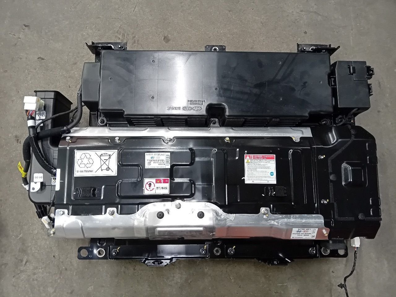 Hybride hoogspannings accu Hyundai Nexo, Onderdelen@venauto.nl, Van der Ven Autorecycling B.V., Ettenseweg 76, 4706 PB Roosendaal, The Netherlands