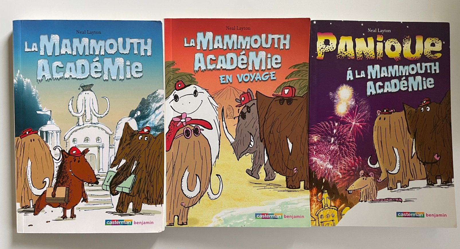Lot de 3 livres, La Mammouth Académie, Enlèvement ou Envoi