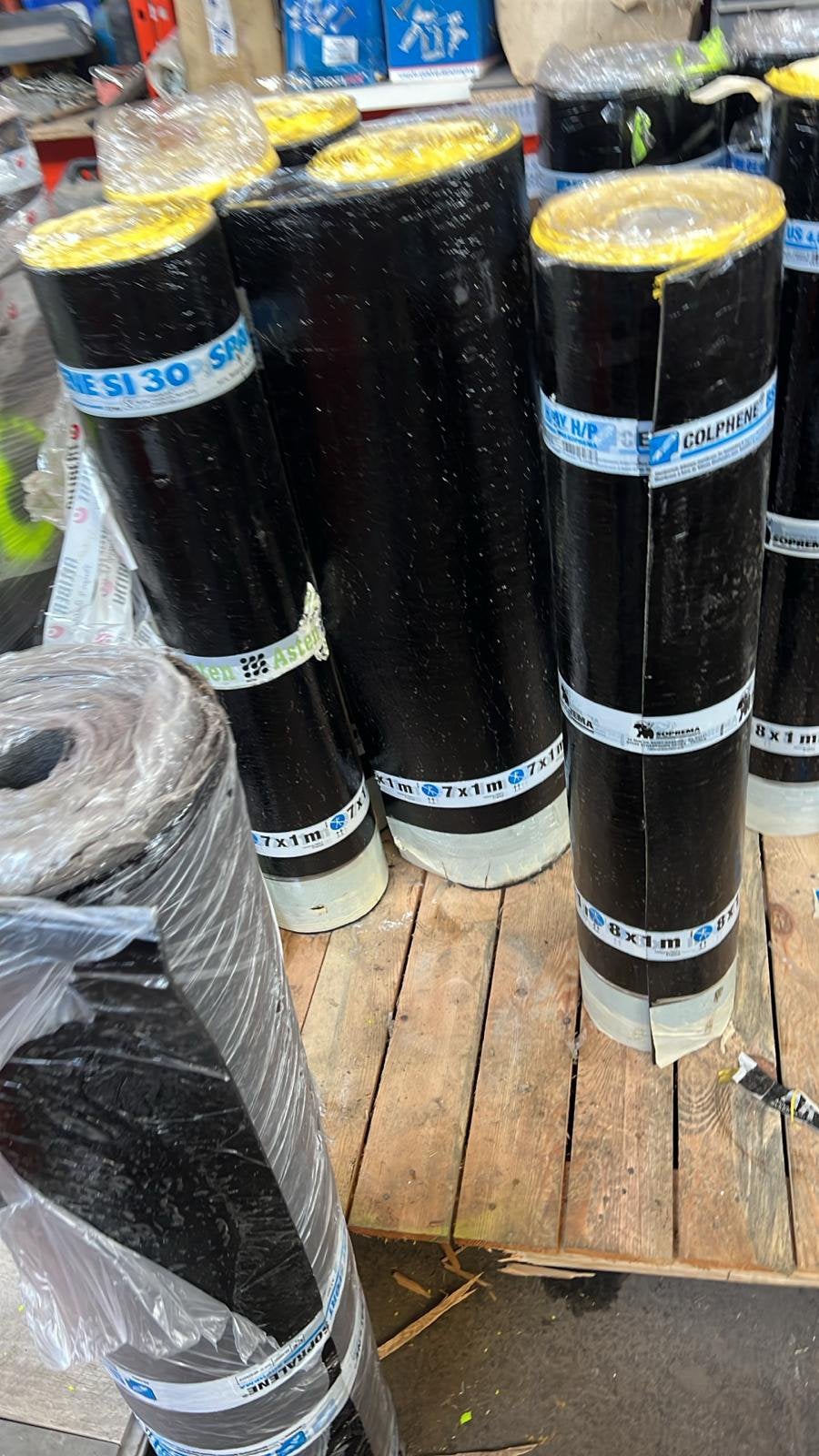 Rroufing soprema 4 mm a vendre 30€ le rrouleau, Bricolage & Construction, Abris de chantier & Baraques de chantier, Enlèvement ou Envoi