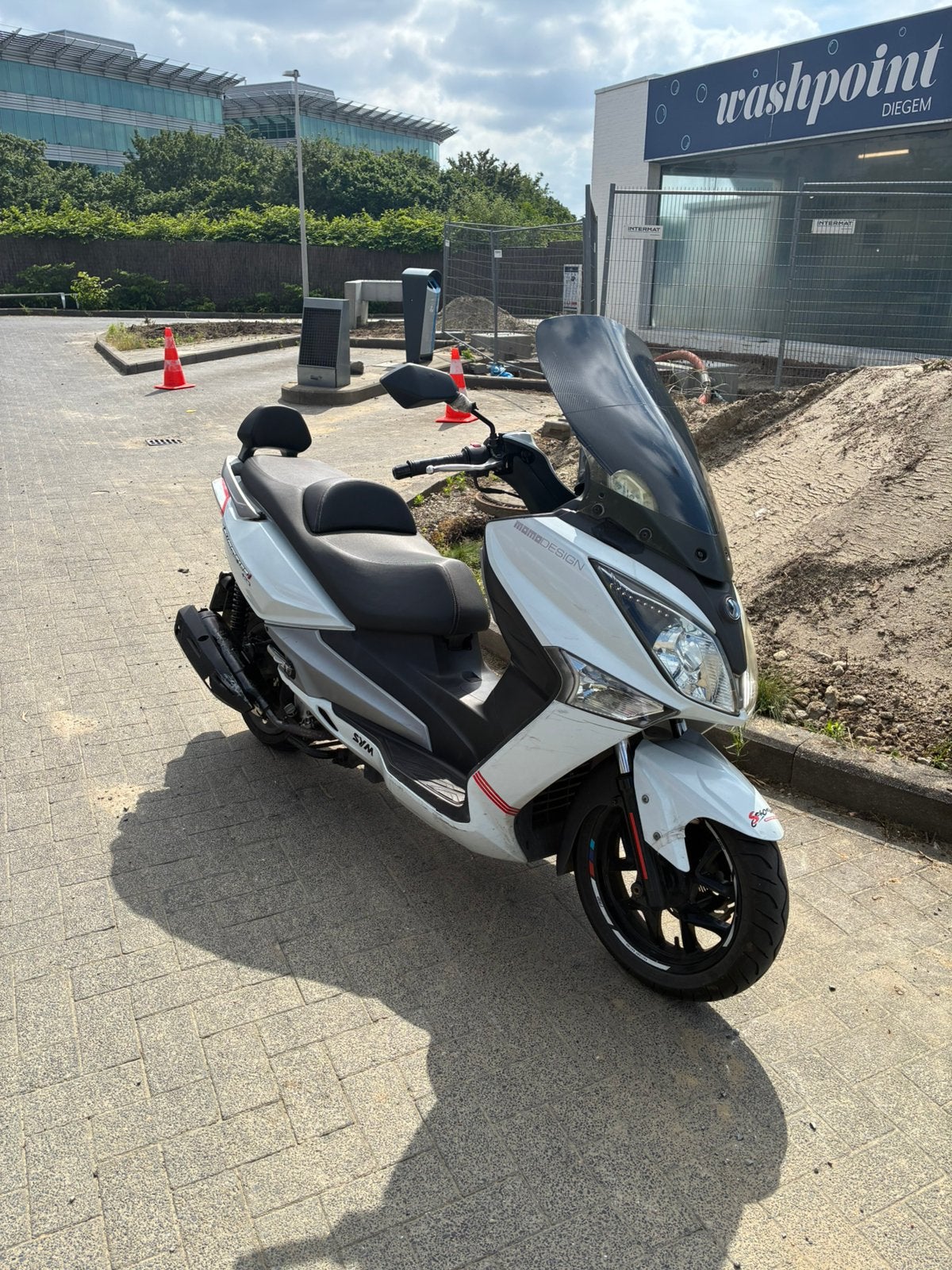 Sym 125i joymax 2017, Vélos & Vélomoteurs, Vélomoteurs & Scooters bridés, SYM, Enlèvement, Utilisé