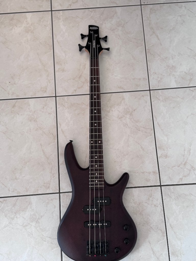 Ibanez GIO miKro Short-Scale Basgitaar (Walnut Flat), Musique & Instruments, Enlèvement, Comme neuf, Électrique