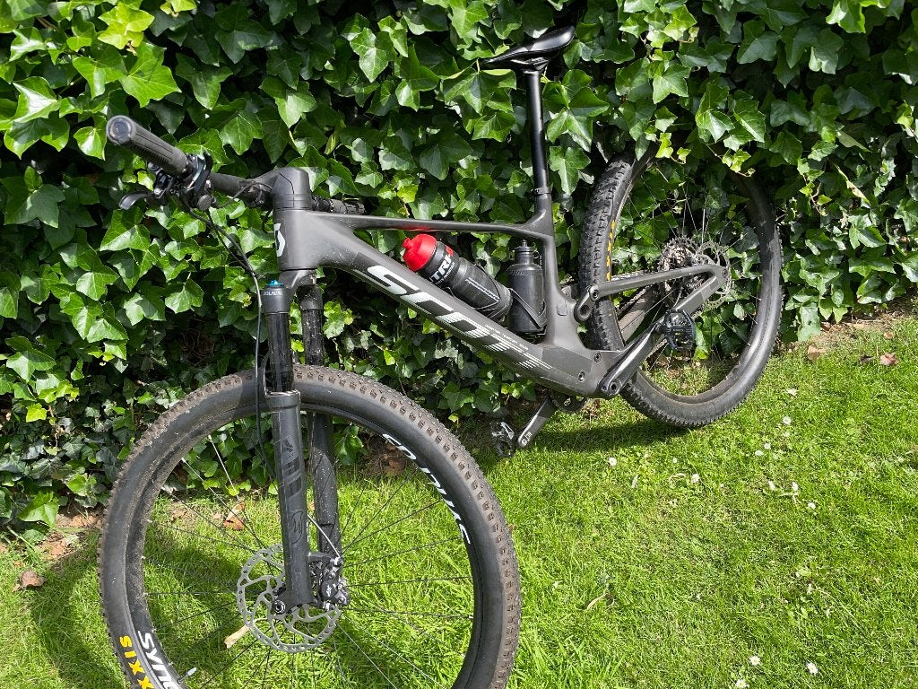 Mtb Scott Spark RC Team - M, Fietsen en Brommers, Ophalen, Zo goed als nieuw, Schijfrem, Heren