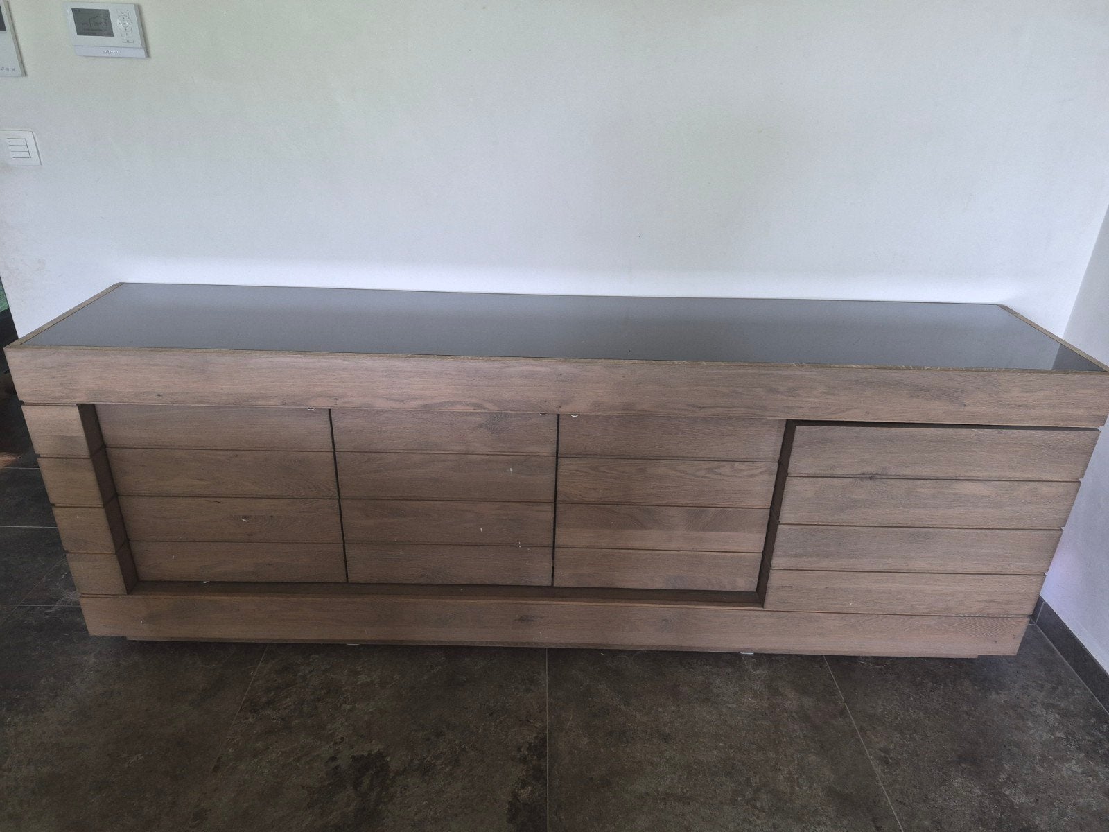Dressoir fineer met glazen blad., Ophalen, Gebruikt, Met deur(en)