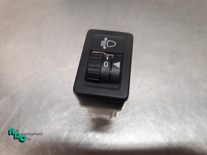 Commutateur phare hauteur réglable d'un Suzuki SX-4 (SX-4 0, Autos : Pièces & Accessoires, -, 3 mois de garantie, Utilisé, -