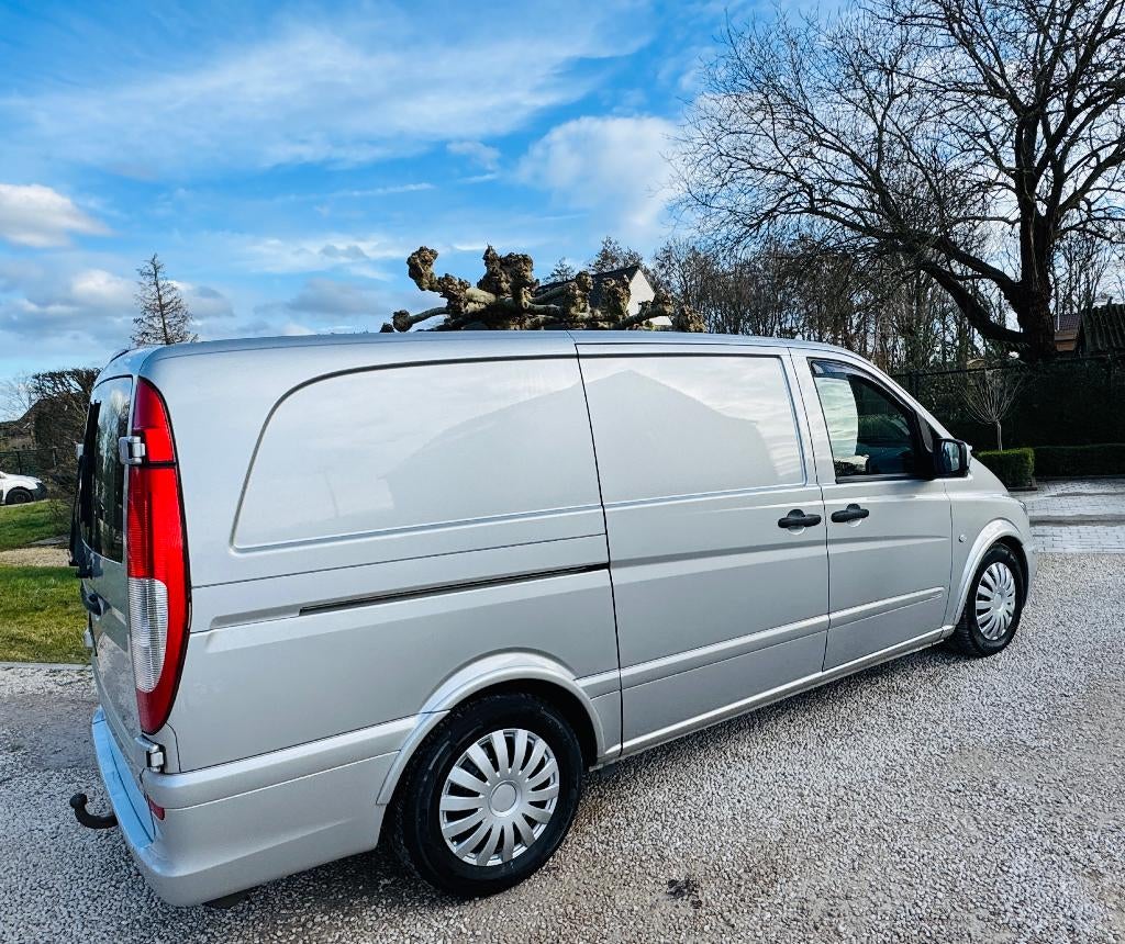 MERCEDES VITO 3.0CDI V6 AVEC CLIMATISATION AUTOMATIQUE, Autos, Camionnettes & Utilitaires, Achat, 2987 cm³, Entreprise, Carnet d'entretien