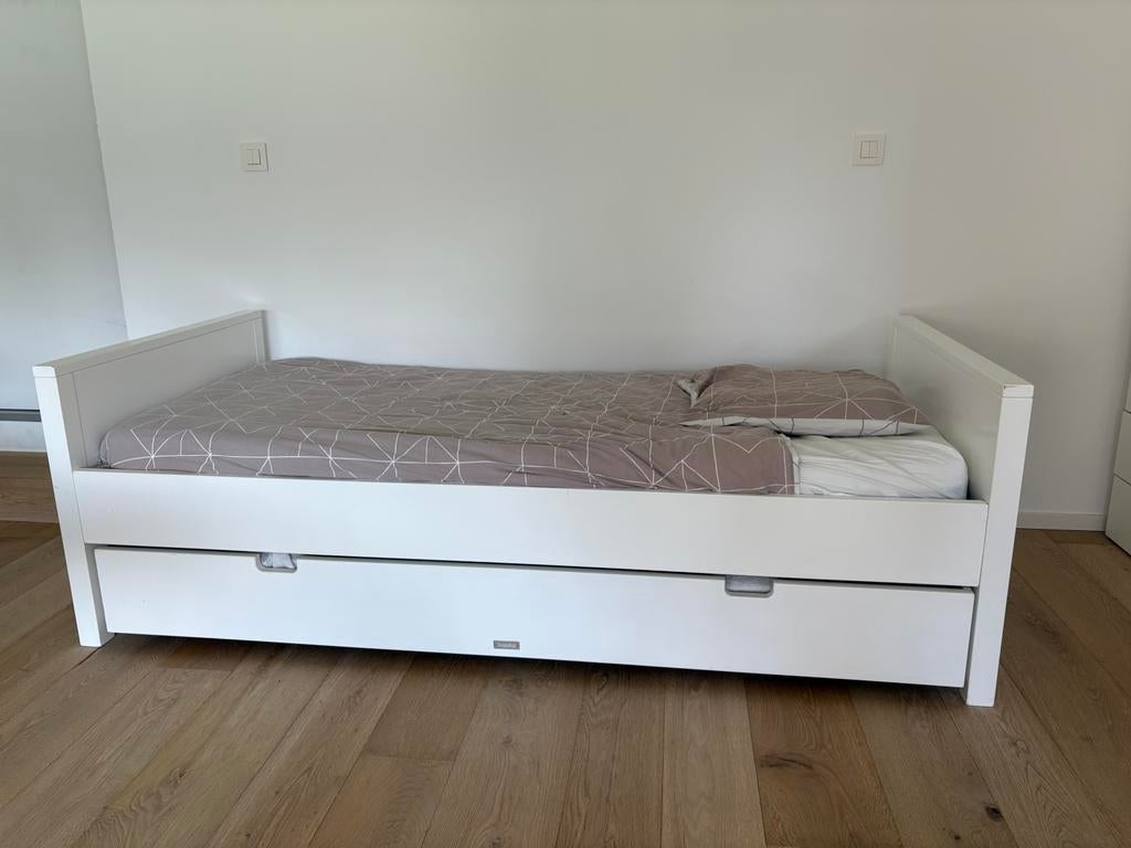 Lit 200x90, Matelas, 85 à 100 cm, Enlèvement, 180 cm ou plus