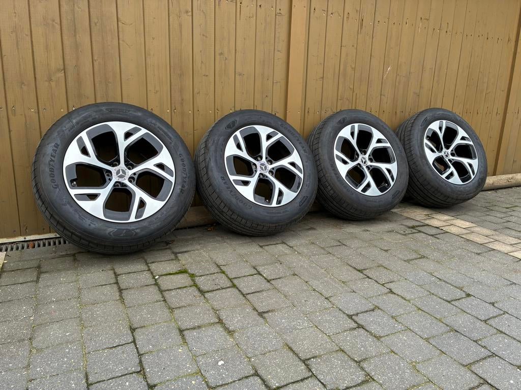 Nieuwset Mercedes glc300e zomerbanden + velgen, Auto-onderdelen, Banden en Velgen, Ophalen, 18 inch, Banden en Velgen, Nieuw