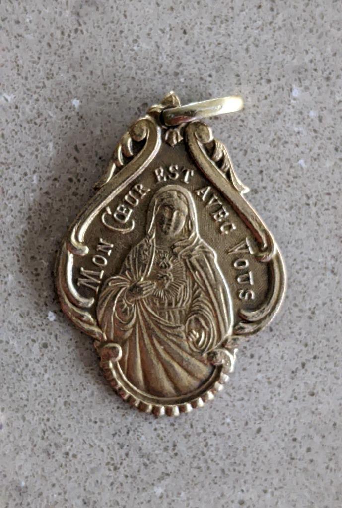 Medaillon, hanger Art Nouveau verguld, Ophalen of Verzenden, Gebruikt, Sieraad, Christendom | Katholiek