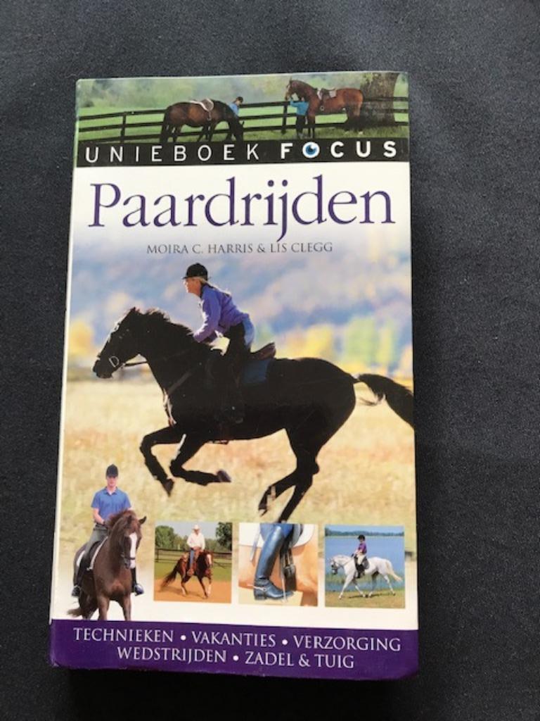 paardrijden /Moira C.Harris & Lis Clegg, Livres, Animaux & Animaux domestiques, Enlèvement ou Envoi