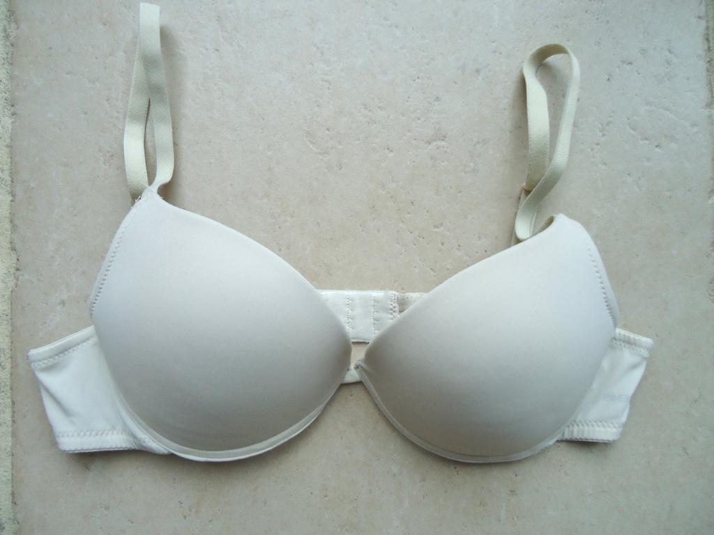 Soutien-gorge Tezenis, Envoi, Soutien-gorge