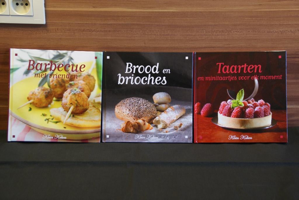 1 BBQ Boek en 2xBakboek Brood Brioches&Taarten+Sergio Herman, Enlèvement ou Envoi, Comme neuf