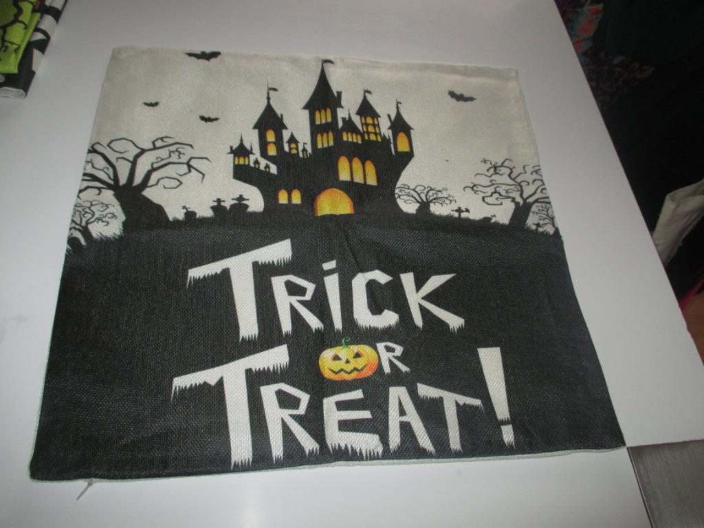 kussenovertrek halloween zwart spookkasteel, Ophalen of Verzenden, Nieuw, Versiering
