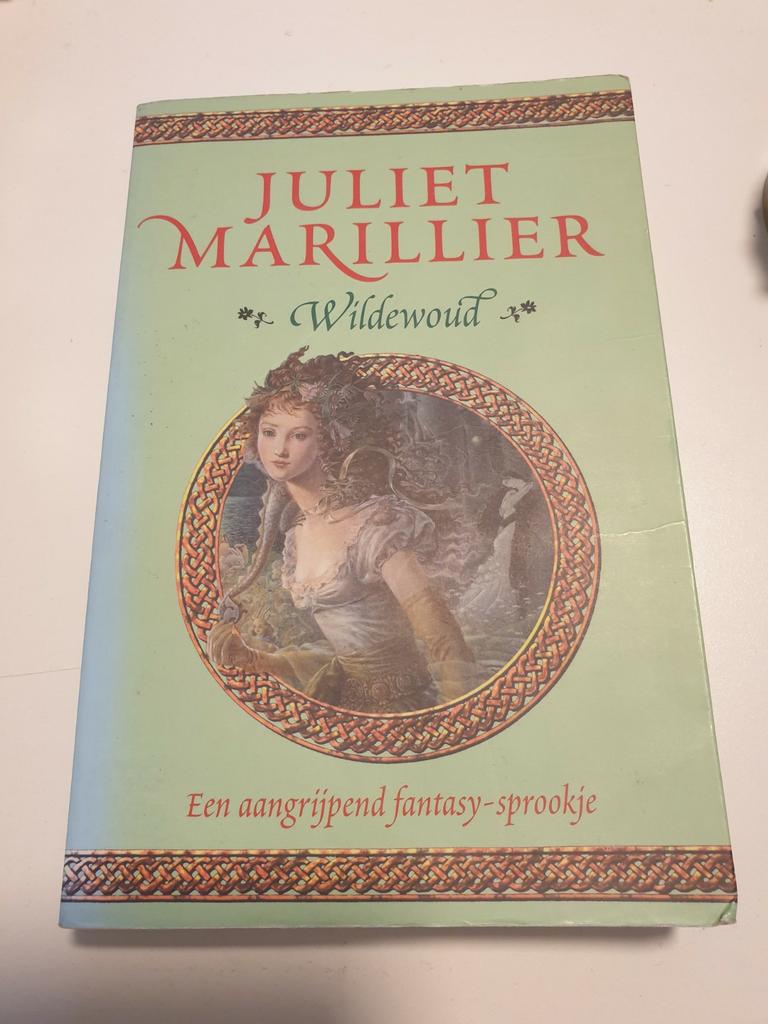 Juliet Marillier - Wildewoud.  Fantasy sprookje, Boeken, Ophalen of Verzenden, Gelezen, Juliet Marillier