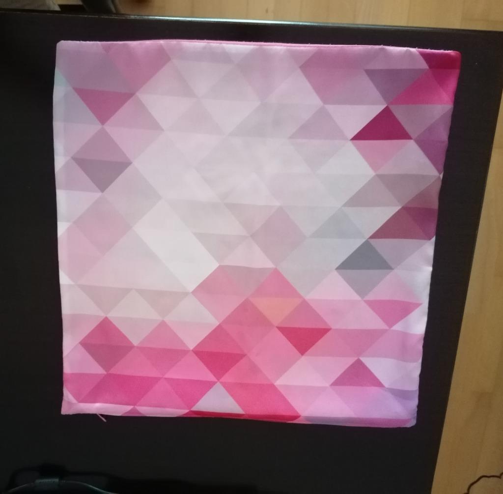 Jolie housse colorée pour coussin, Enlèvement, Comme neuf, Rose, Carré