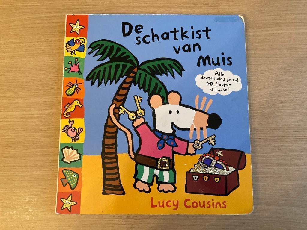 Kartonnen boek - De schatkist van Muis - Lucy Cousins, Boeken, Ophalen of Verzenden, Gelezen, Lucy Cousins, Sprookjes