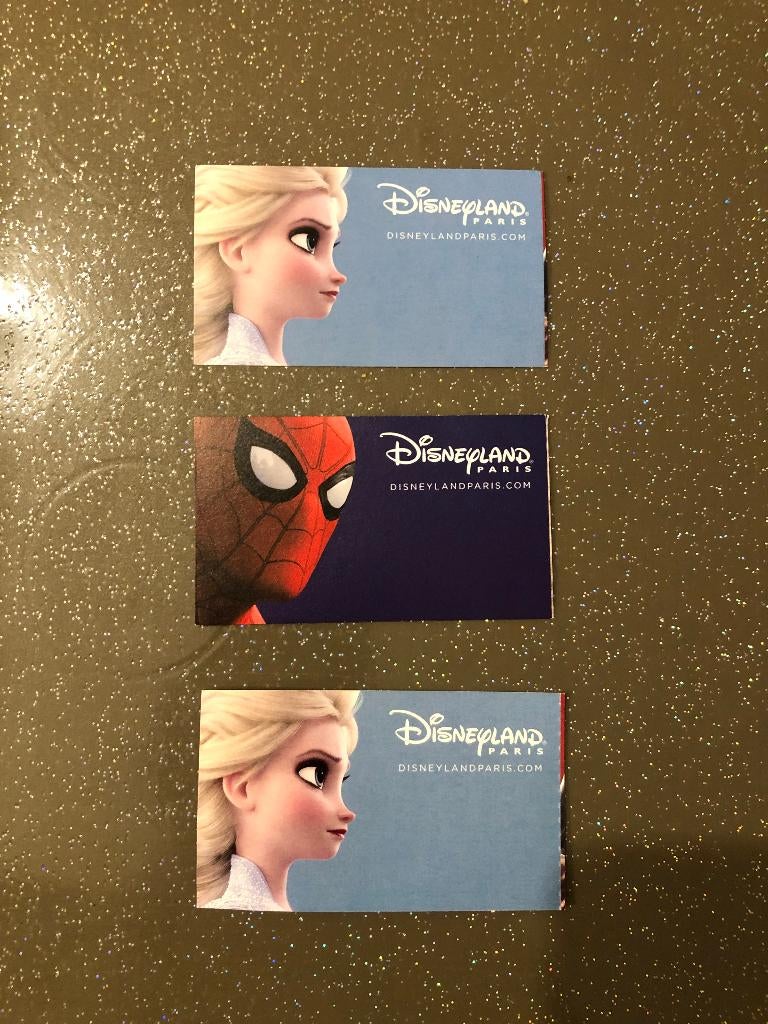 1 place Disney Adulte Enfant 1 jour/2 parcs, Tickets & Billets, Une personne, Ticket ou Carte d'accès
