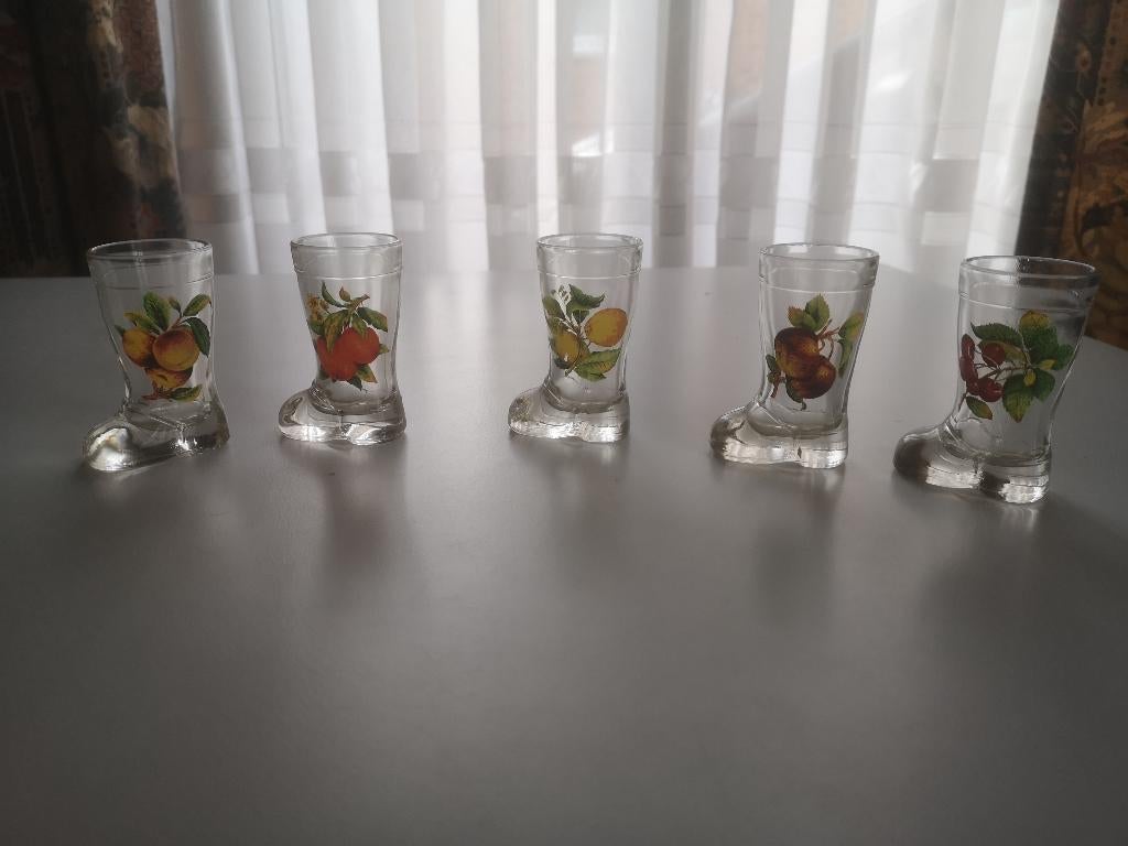 Drinkglazen - 5 Geneverglaasjes laarsvorm, Verzamelen, Ophalen of Verzenden