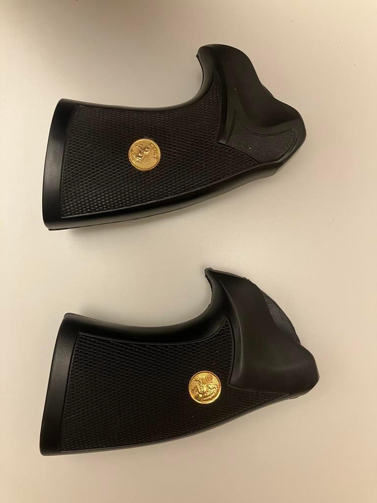 Colt Python en diamondback handvat, Ophalen of Verzenden, Zo goed als nieuw